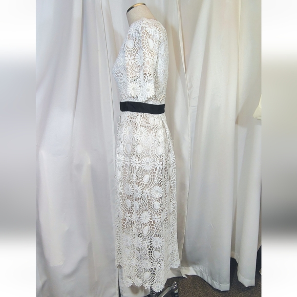 Lady Sharpely Maxi Dress, Vintage,White Lace Beige Lining, ZipUp, Short Sleeve,2 - Picture 5 of 14